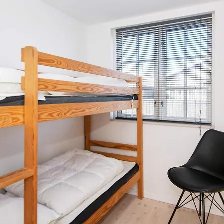 Three-bedroom Holiday In Hvide Sande 2