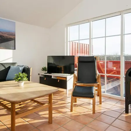 Three-bedroom Holiday In Hvide Sande 2