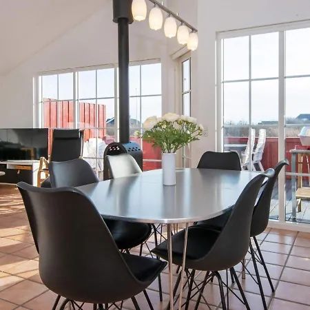 Three-bedroom Holiday In Hvide Sande 2 * Norre Lyngvig