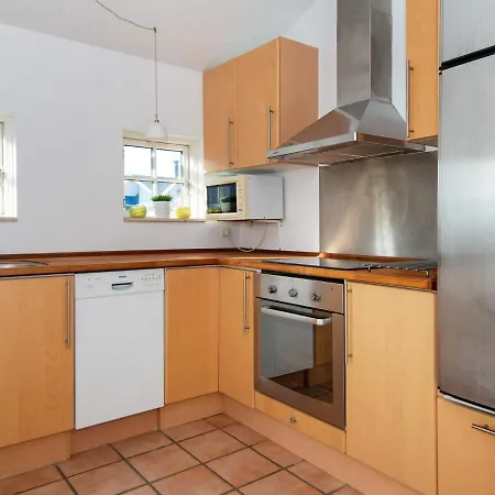 Three-bedroom Holiday In Hvide Sande 2