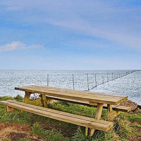 Three-bedroom Holiday In Hvide Sande 2 *