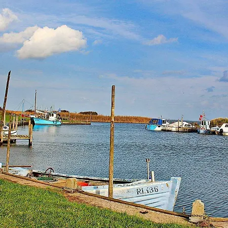 Three-bedroom Holiday In Hvide Sande 2